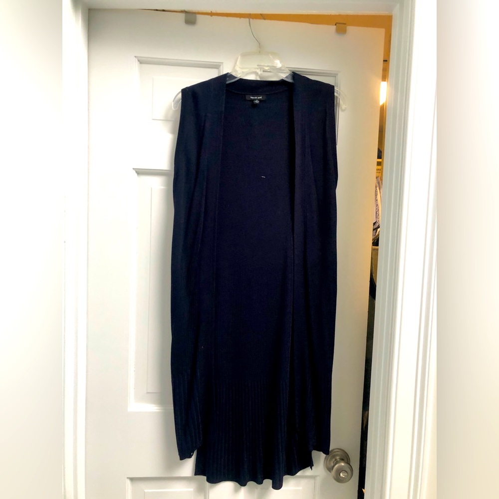 Navy long sleeveless sweater Small